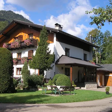 Kasbergblick 게스트하우스 2*